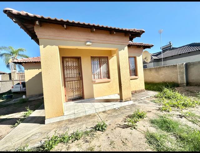 3 BEDROOM HOUSE FOR SALE IN IVY PARK